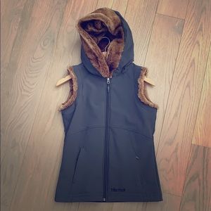 FAUX fur lined gray ski vest from Marmot size s